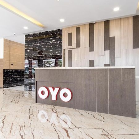 Oyo 727 Merlion Hotel Medan Zewnętrze zdjęcie