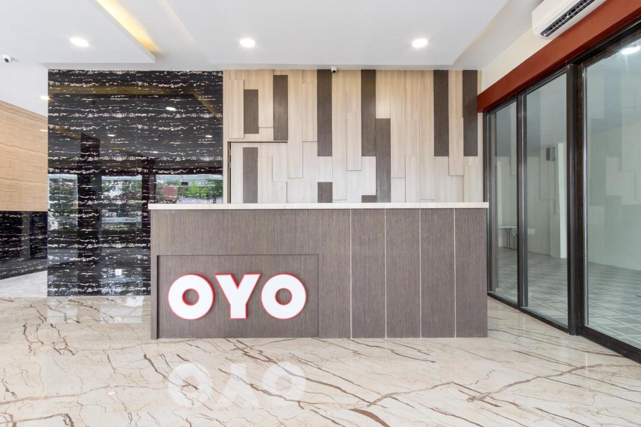 Oyo 727 Merlion Hotel Medan Zewnętrze zdjęcie