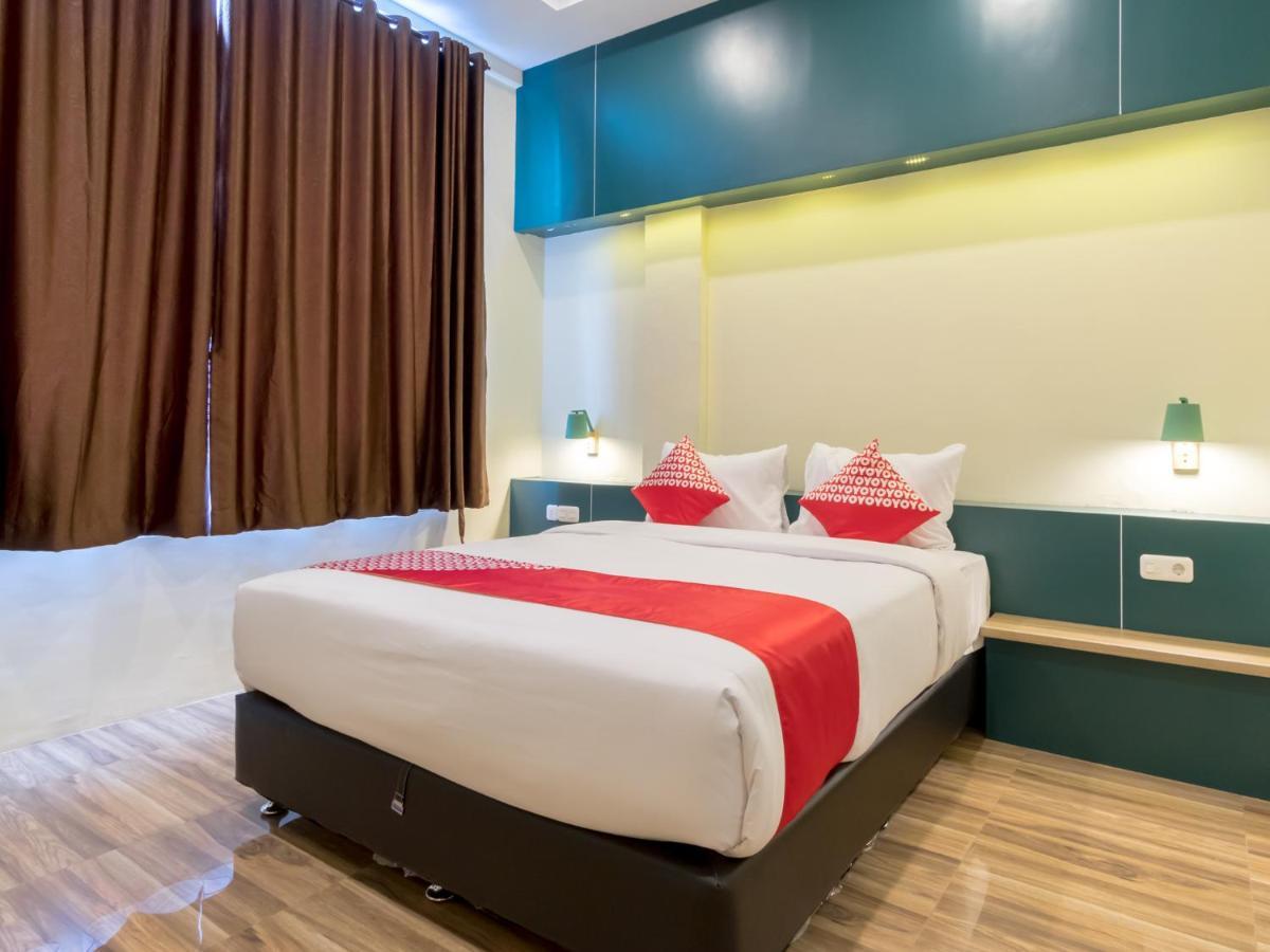Oyo 727 Merlion Hotel Medan Zewnętrze zdjęcie