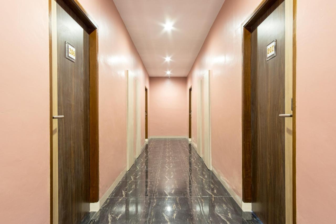 Oyo 727 Merlion Hotel Medan Zewnętrze zdjęcie