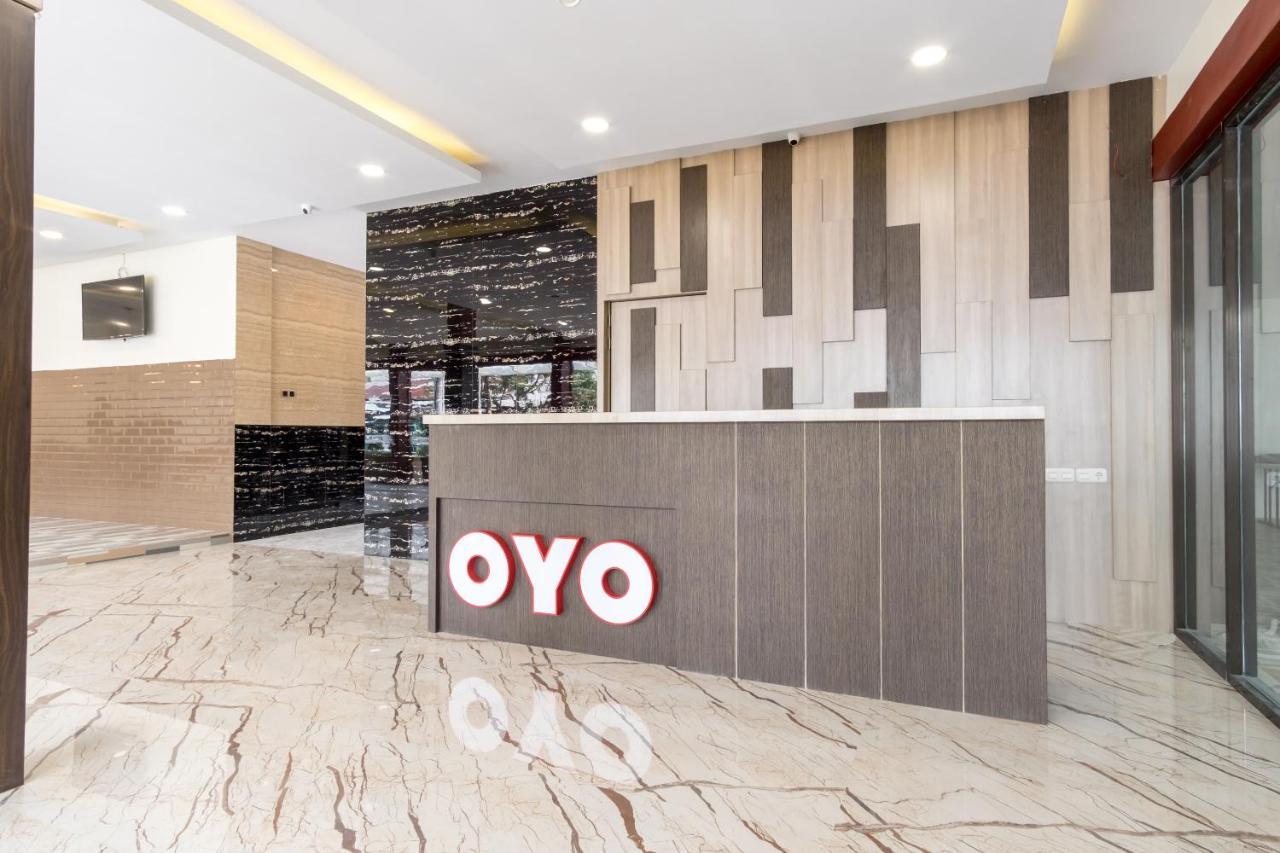 Oyo 727 Merlion Hotel Medan Zewnętrze zdjęcie