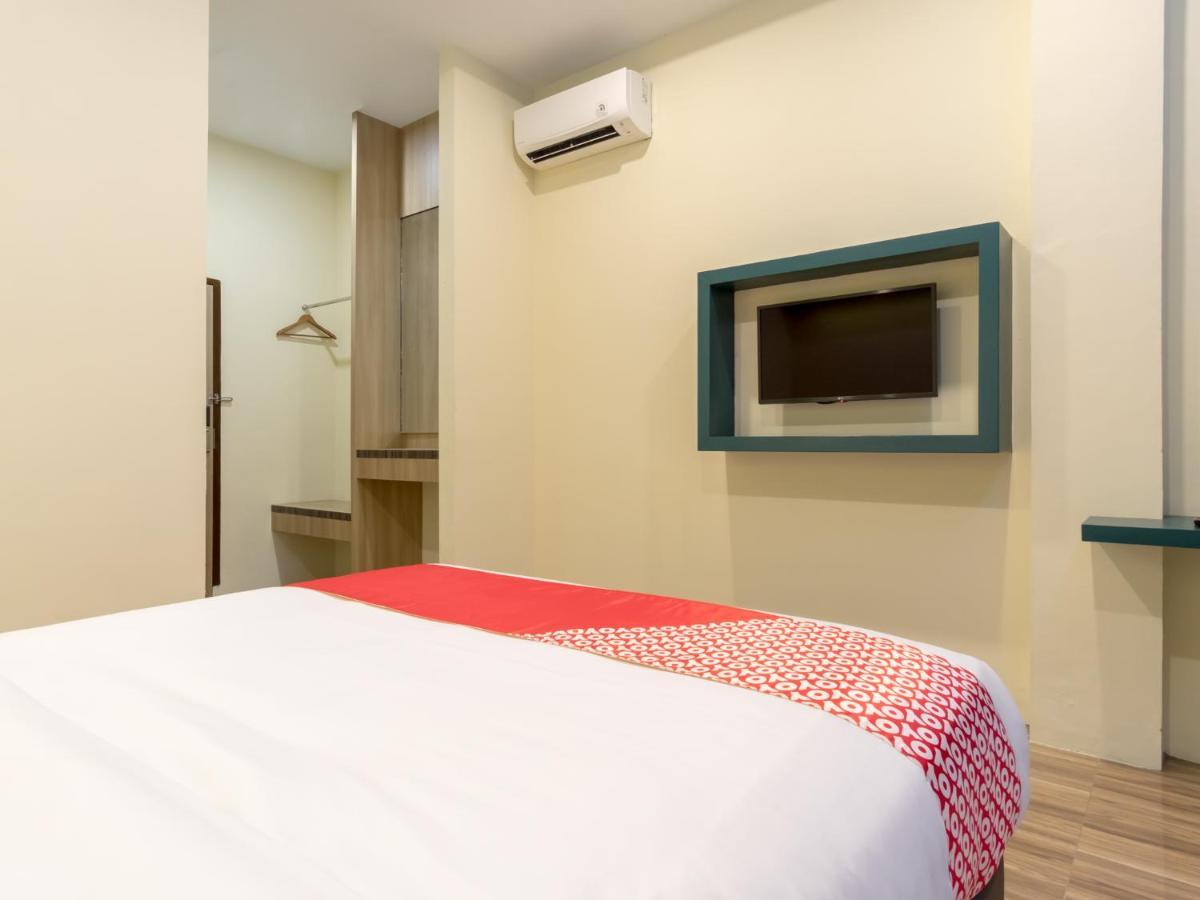 Oyo 727 Merlion Hotel Medan Zewnętrze zdjęcie